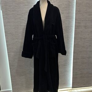 Black Plush Robe with Paris Eiffel Tower Embroidery